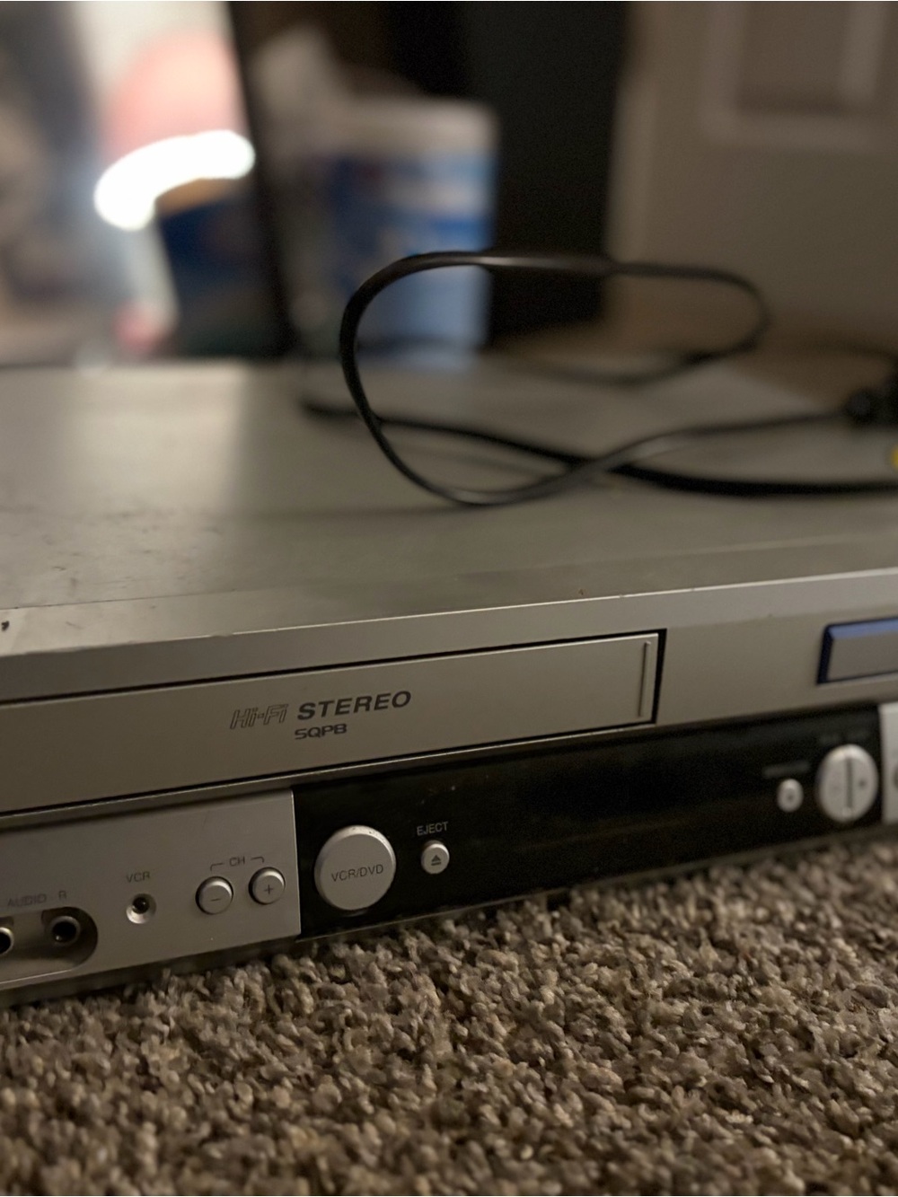 Hi-Fi Stereo VHS player, dvd player side not functional